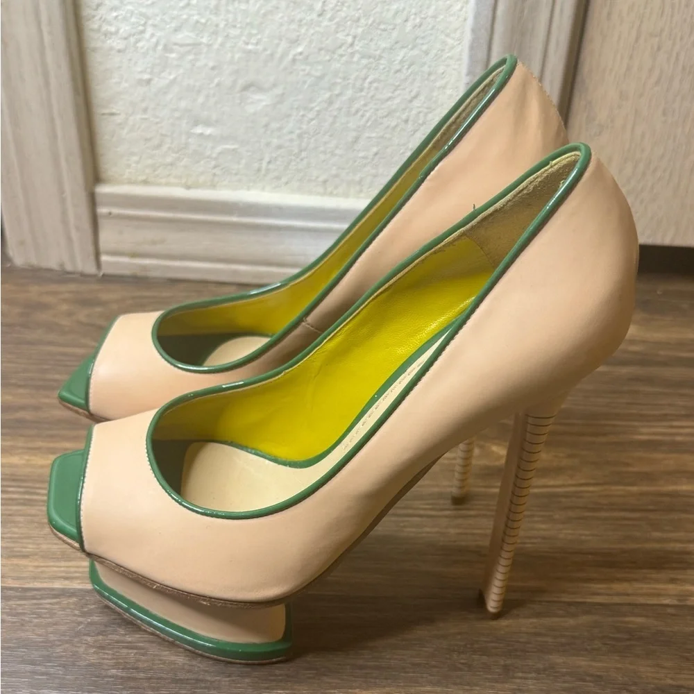 Pollini step out
